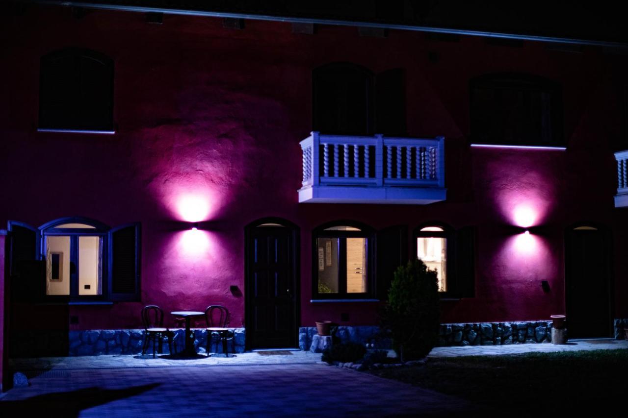 Binario 9 3/4 Bed & Breakfast Villafranca Piemonte Bagian luar foto